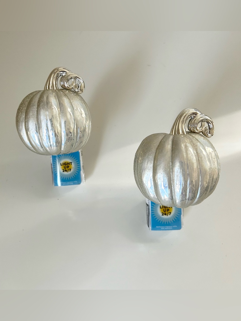 NEW! Bath & Body Works Silver Pumpkin Light Up WallFlower Set